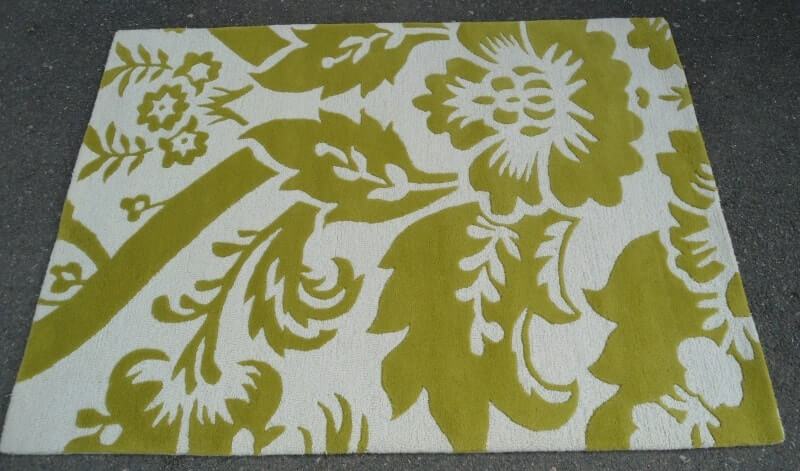 Handtufted