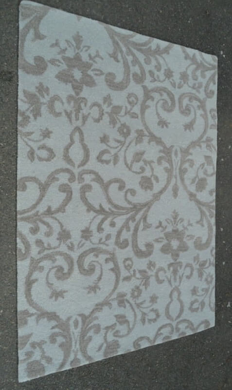 Handtufted